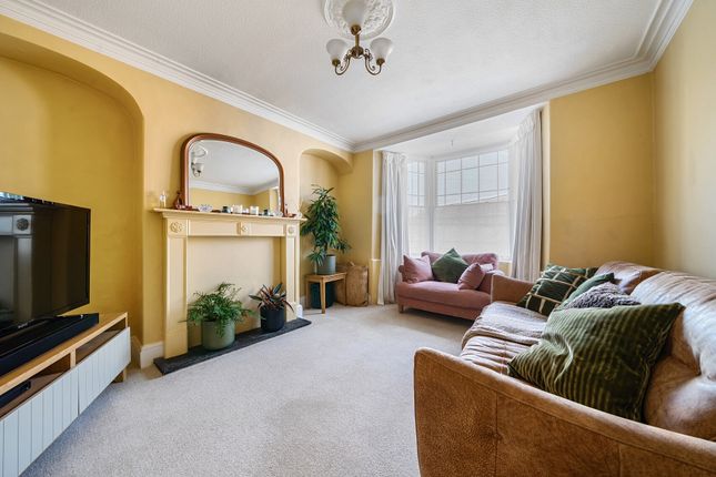Gloucester Road, Bristol BS35 4 bed detached house for sale