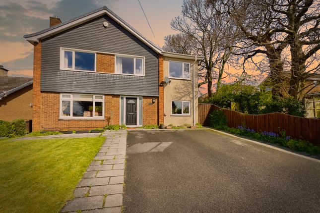 4 bed detached house