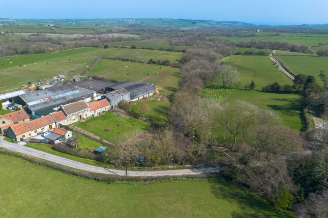 Whitby YO21 4 bed link detached house for sale