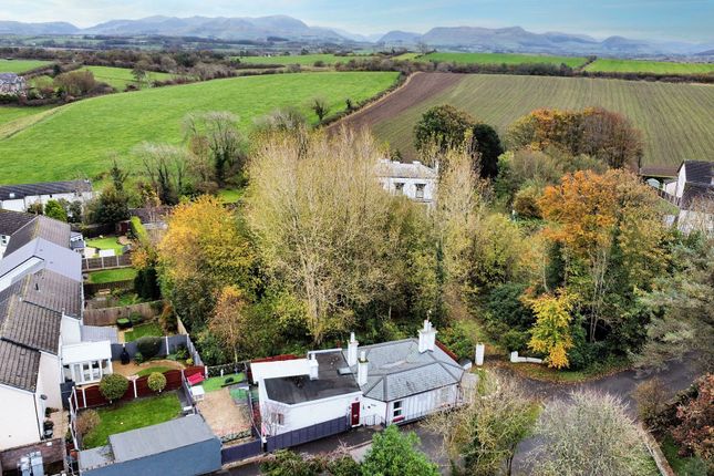 2 bed detached bungalow