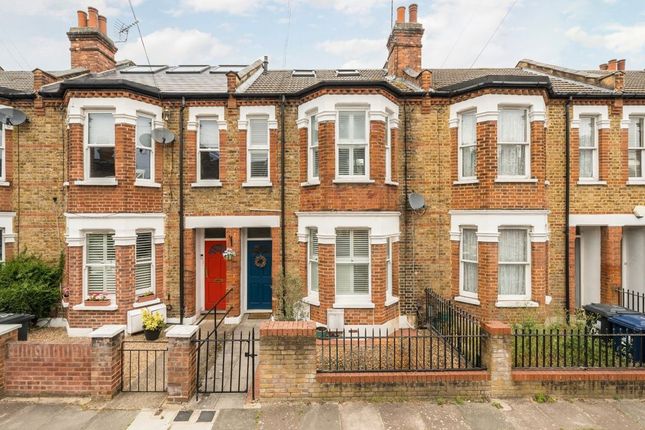 Clovelly Road, London W4 2 bed flat for sale