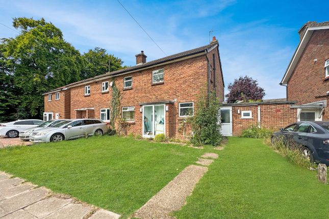 Spinney Crescent, Dunstable LU6 3 bed semi