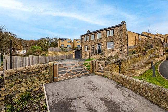 Wood Nook, Huddersfield HD8 4 bed detached house for sale