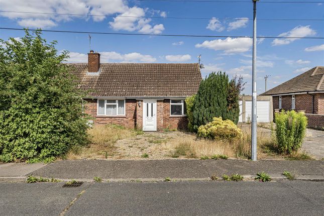 2 bedroom semi-detached bungalow for sale