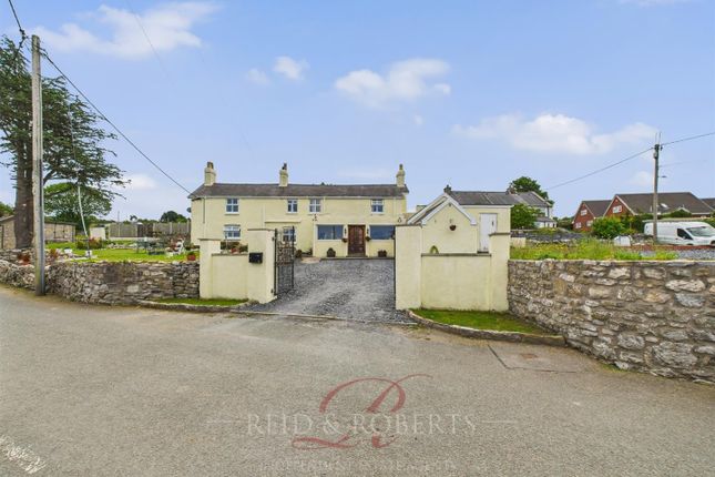 6 bed detached house