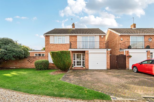 4 bed detached house