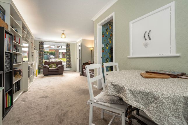 Plane Tree Close, Marple, Cheshire, SK6 3 bed semi