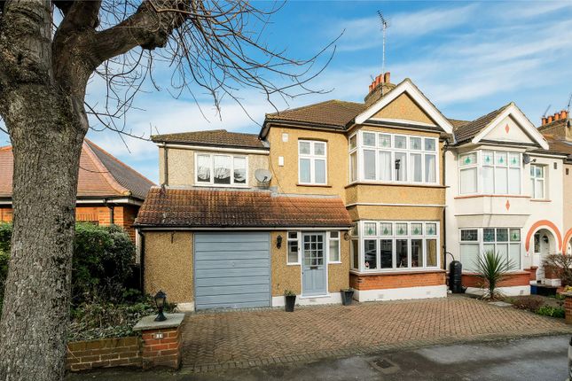Reydon Avenue, Wanstead 4 bed end of terrace house for sale