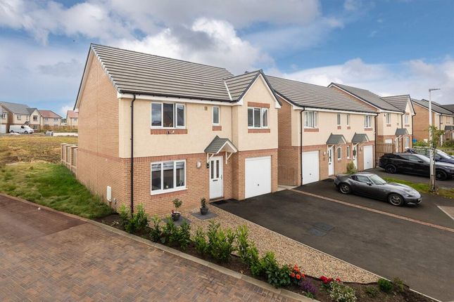 Hare Crescent, East Calder EH53 4 bed house for sale