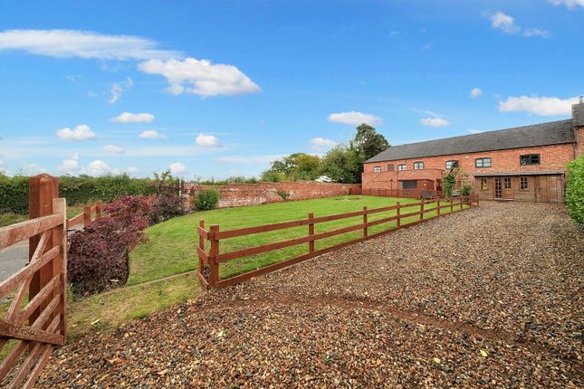 Shifnal TF11 3 bed barn conversion for sale