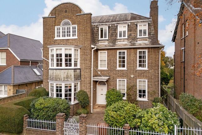 Lauriston Road, London SW19 9 bed detached house for sale