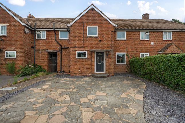 The Crescent, Surrey RH6 3 bed terraced house for sale