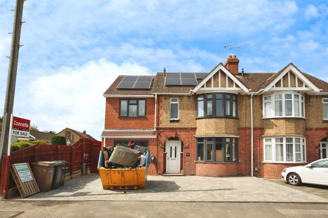 5 bedroom semi-detached house for sale