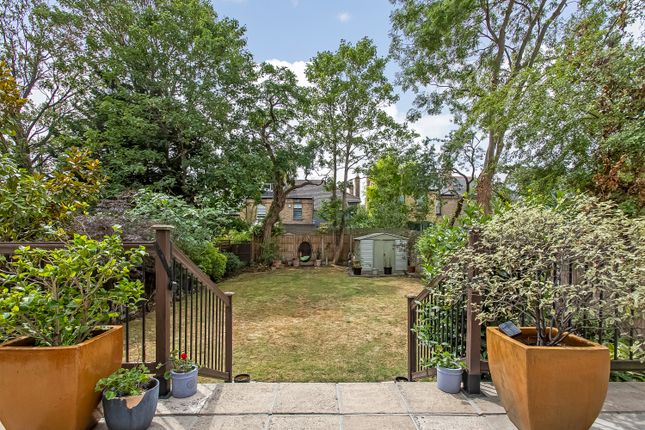 Christchurch Road, Brixton, SW2 2 bed ground floor flat for sale
