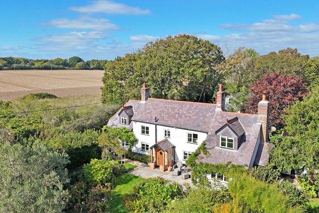 Beckley, Christchurch, BH23 4 bed cottage for sale