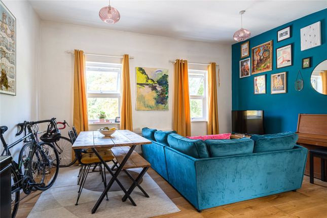 Norwood Road, London, SE24 2 bed apartment for sale