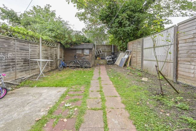 Ruby Road, Lloyd Park, London, E17 3 bed house for sale