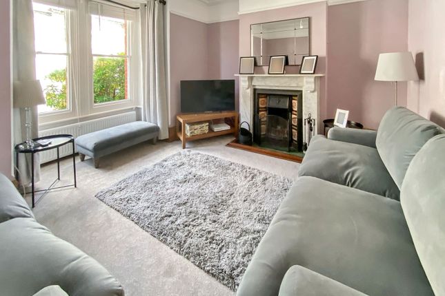 Sussex Avenue, Ashford TN24 3 bed terraced house for sale