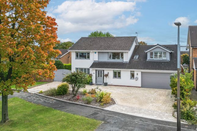 Gainsborough Crescent, Knowle, B93 5 bed detached house for sale