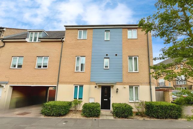 5 bedroom end of terrace house for sale