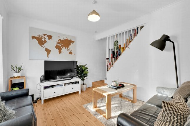 Kentish Road, Belvedere, DA17 2 bed terraced house for sale