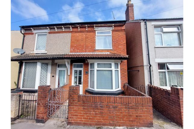 2 bedroom semi-detached house for sale