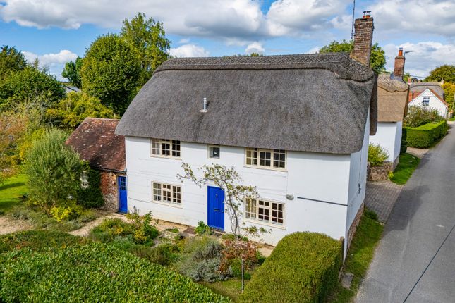 Farnham, Blandford Forum, Dorset, DT11 2 bed detached house for sale