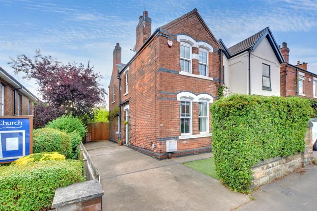 Standhill Road, Carlton, Nottingham 3 bed detached house for sale