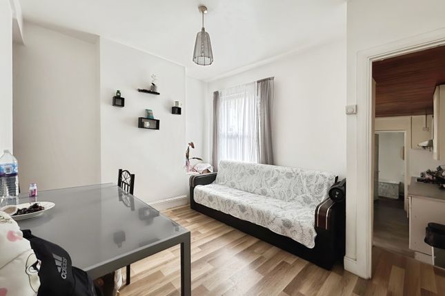 Herbert Street, London E13 3 bed terraced house for sale