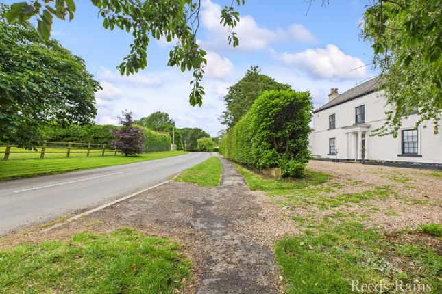Back Lane, Hull HU12 4 bed detached house for sale