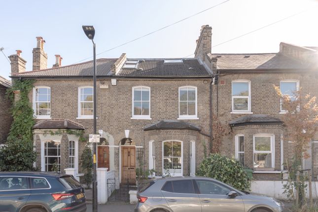 4 bedroom terraced house for sale