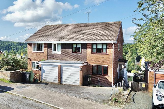 4 bedroom semi-detached house for sale