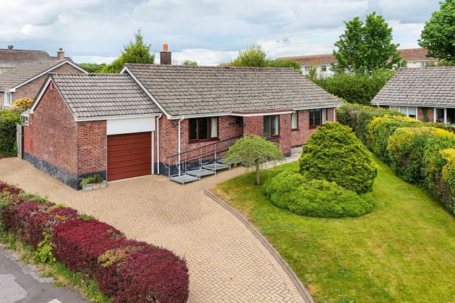 Higman Close, Liskeard PL14 3 bed detached bungalow for sale