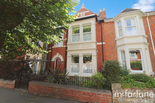 Goddard Avenue, Swindon SN1 4 bed end of terrace house for sale