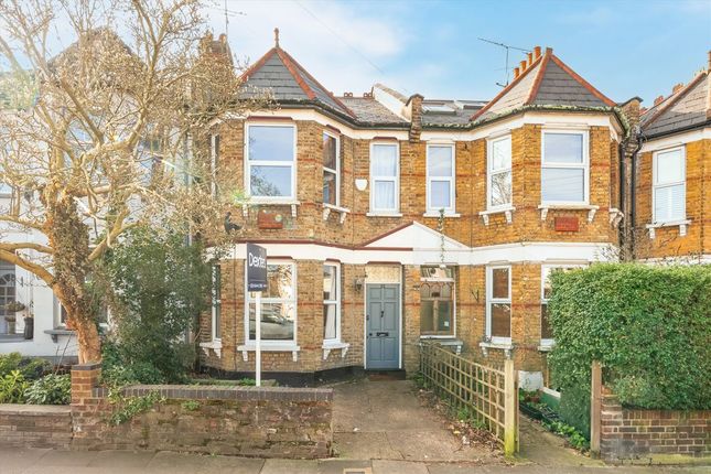 Pembroke Road, London N10 3 bed terraced house for sale