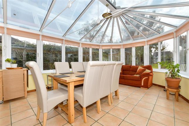 4 bed detached house