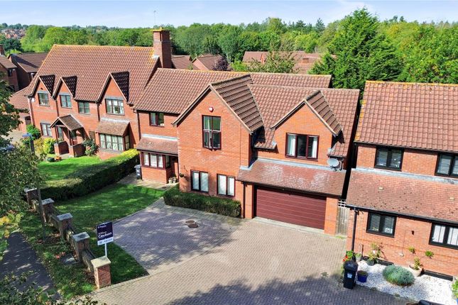 Linceslade Grove, Milton Keynes MK5 5 bed detached house for sale