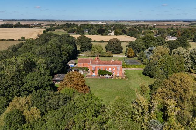 7 bed detached house