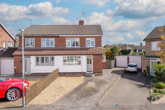 Priorsfield Road, Kenilworth, CV8 3 bed semi