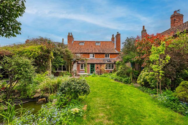 Market Street, Bottesford 7 bed character property for sale