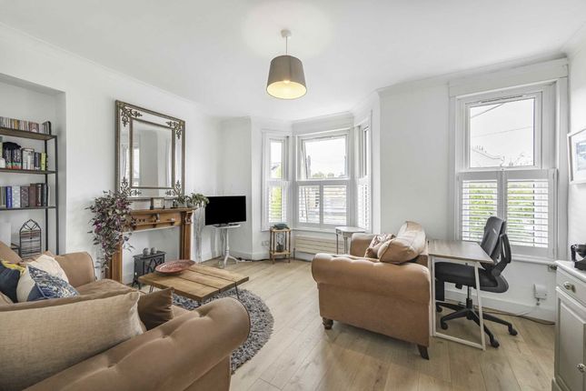 Petersfield Road, London W3 1 bed flat for sale