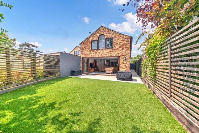 North End, Royston SG8 2 bed detached house for sale