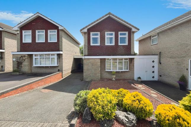 Wombourne Close, Dudley 3 bed link detached house for sale
