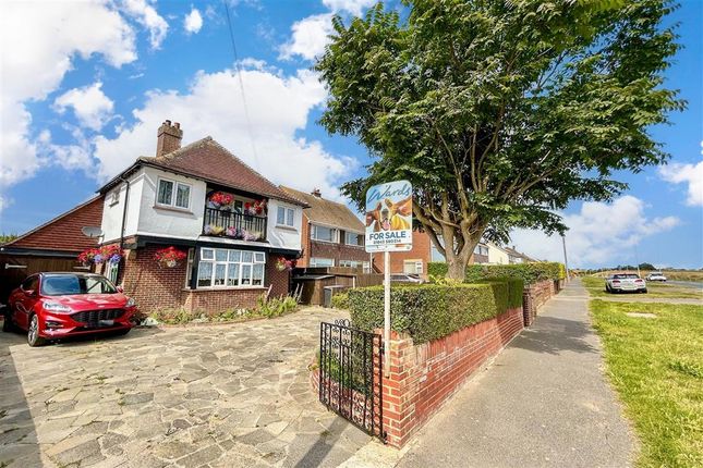 4 bed detached house
