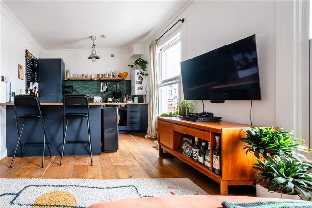 Graham Road, Hackney, E8 1 bed apartment for sale