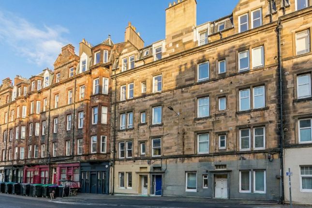 St Peters Place, Edinburgh, EH3 1 bed flat for sale