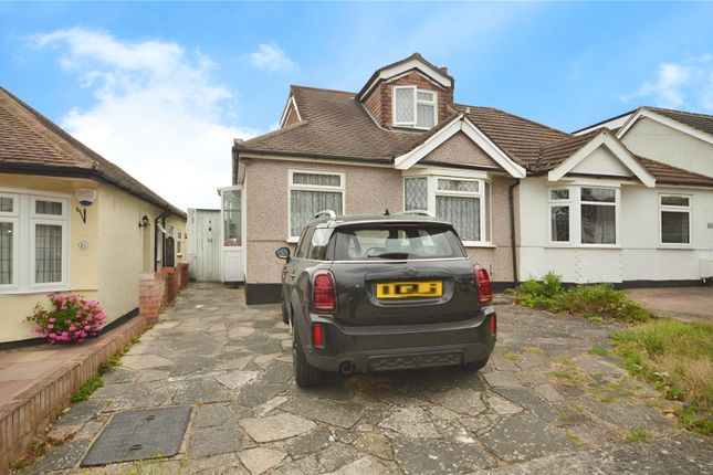 Brookdale Avenue, Upminster, RM14 2 bed semi