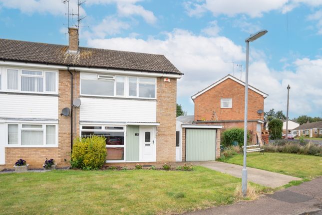 Manor Park, Maids Moreton... 3 bed semi