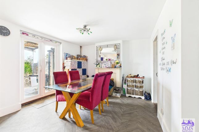 Upper Luton Road, Chatham 5 bed detached house for sale