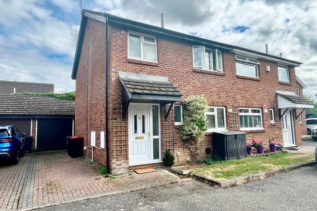 Milton Drive, Newport Pagnell 3 bed semi